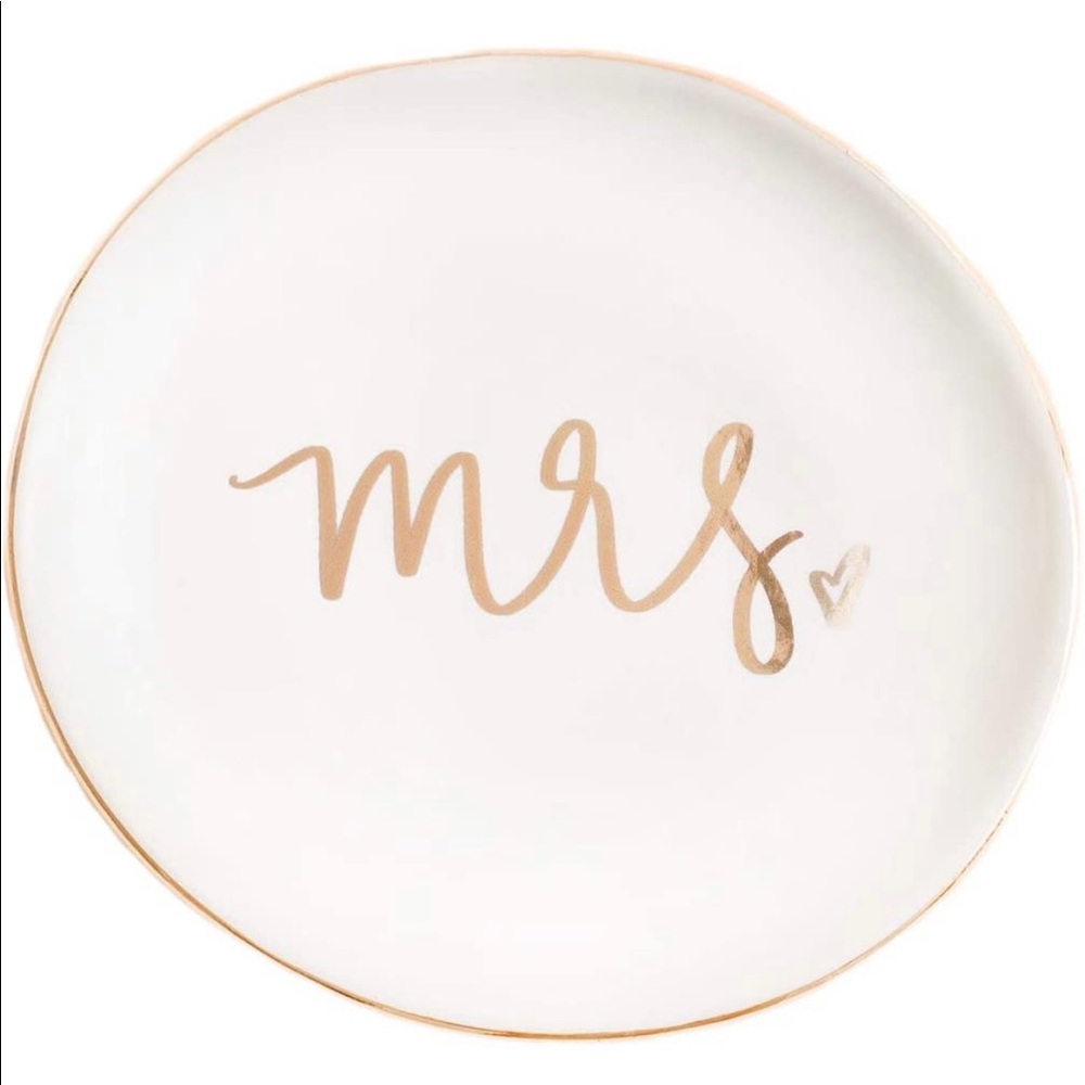 JUST MARRIED! 💍👰🏼‍♀️MRS. gold jewelry dish tray
